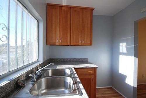 3rd image of 1418 Isabel St #1420