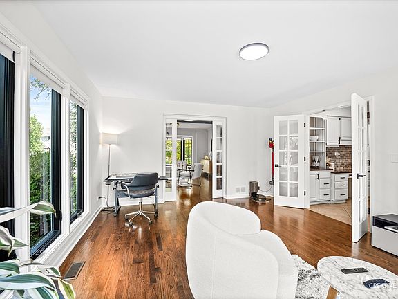 4th image of 782 Torrington Dr
