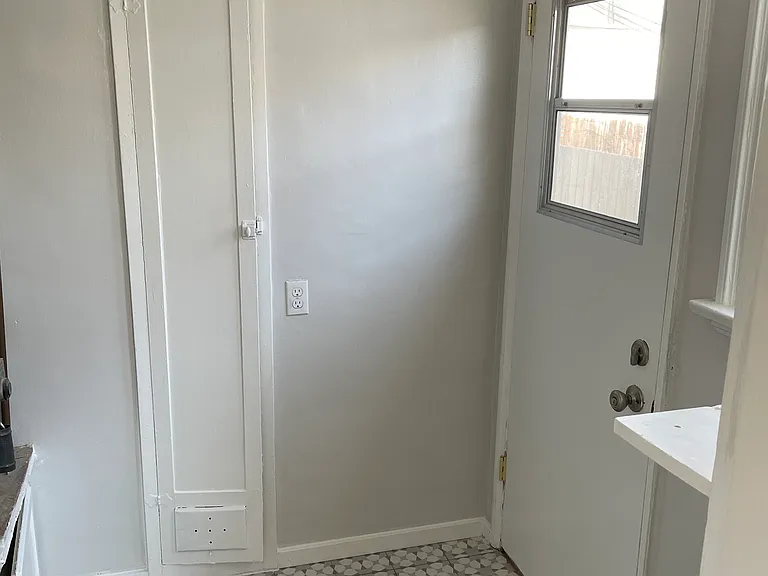 2669 Waverly Dr #2669 — Photo 2