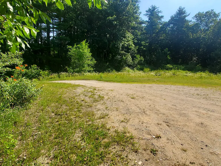 172 W Main St — Photo 2