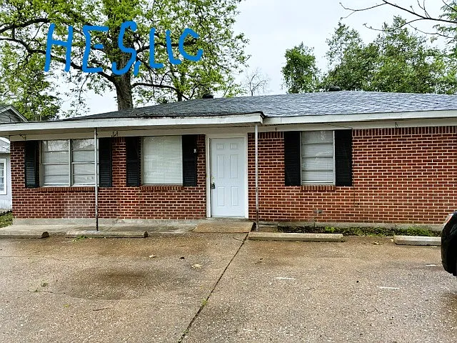 108 King St — Photo 1