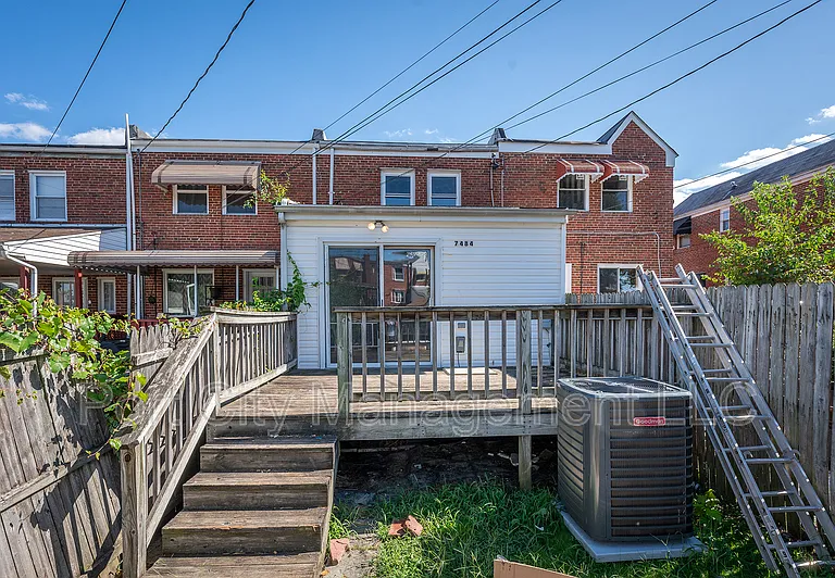 7484 Rabon Ave — Photo 24