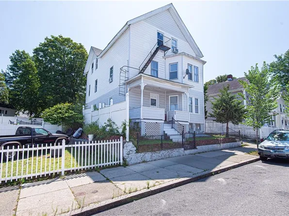 66 Moore St, Central Falls, RI 02863