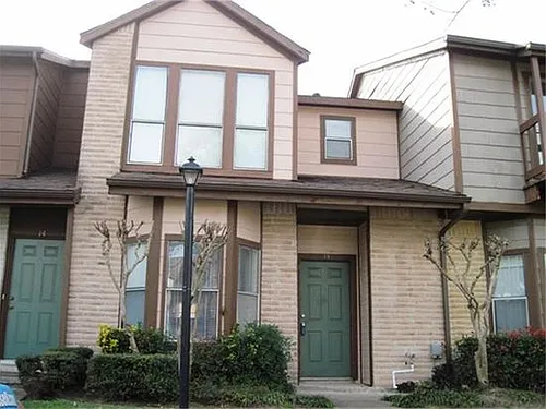 12400 Brookglade Cir Photo 1