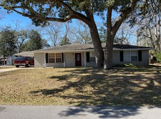 3213 N 2nd St, Ocean Springs, MS 39564