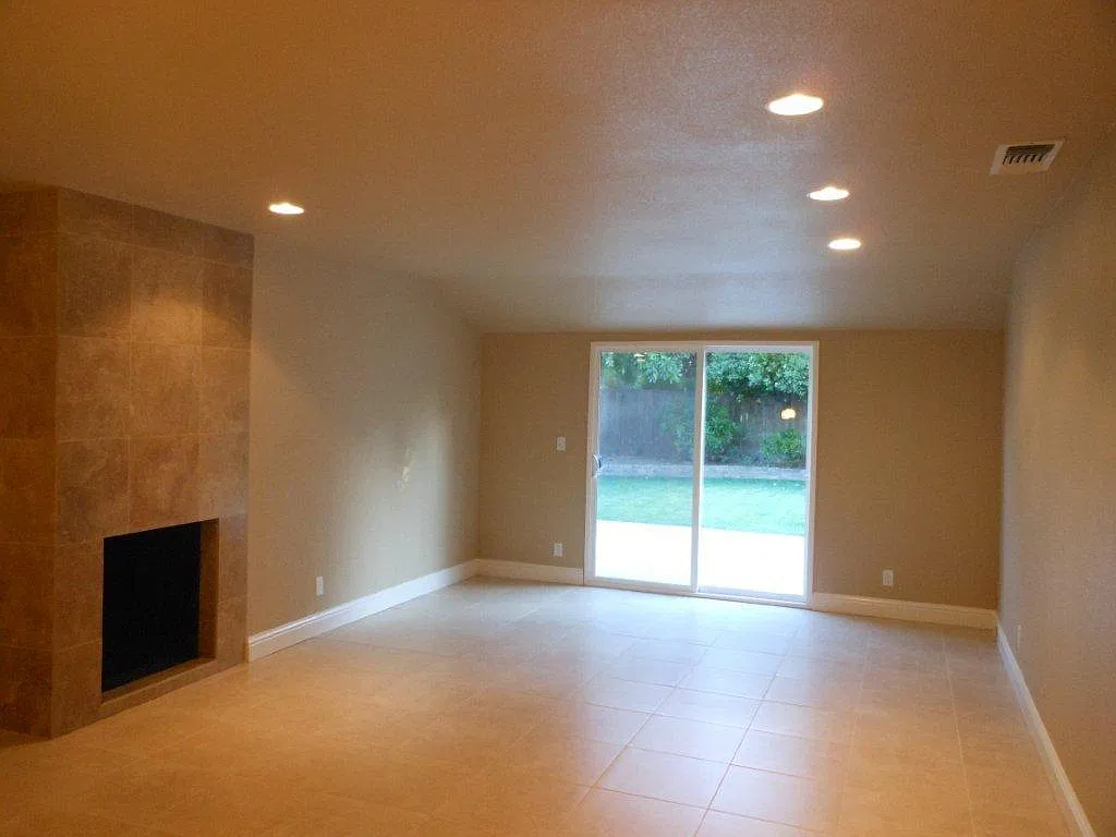 4 bed, $2,790 — Photo 2