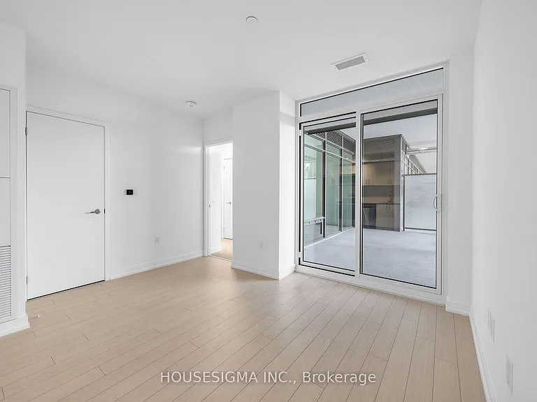 4010 Eglinton Ave W #607 — Photo 8