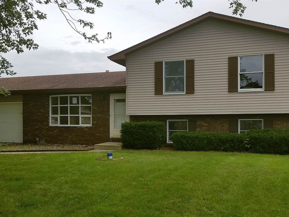 1st image of 55885 Guilford Pl