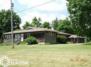 1805 Wiese Garden Rd, Marshalltown, IA 50158