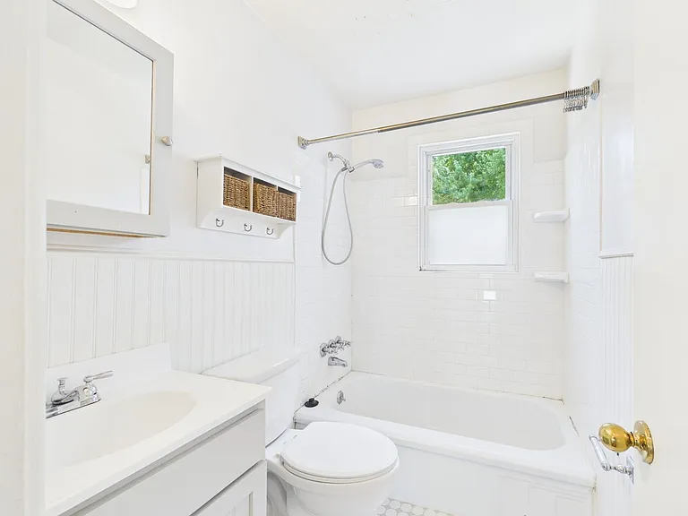 6514 Stuart Ave — Photo 11
