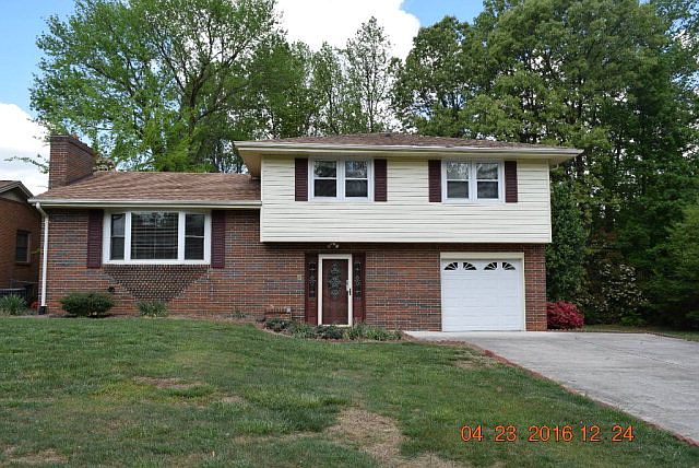 1st image of 257 Crosland Ave