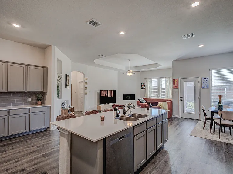6993 Newby Ln — Photo 8