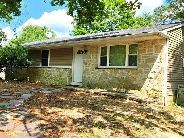 324 Chippewa Trl, Browns Mills, NJ 08015