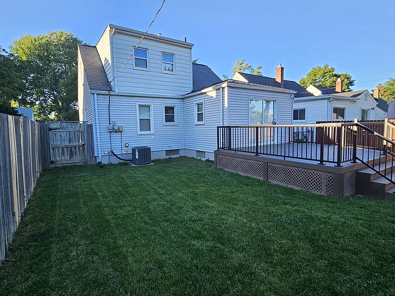 1608 Bauman Ave — Photo 7