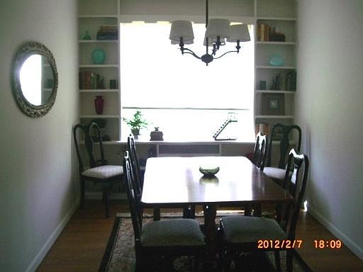 4th image of 2947 Meadowlark Ln