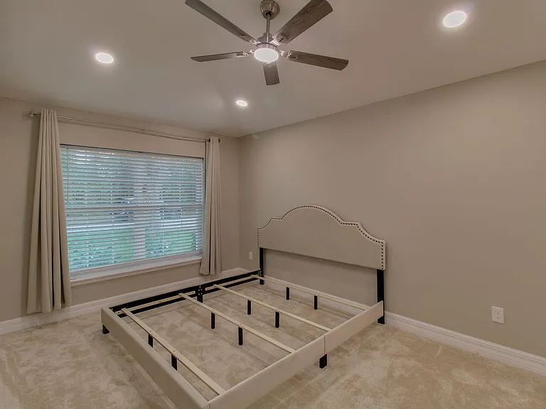 131 Andrews Rd — Photo 11