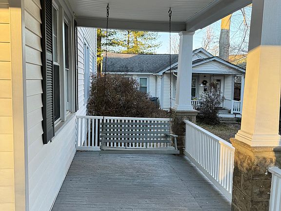 Front porch swing