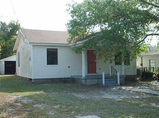 5th image of 812 Hardy Ave