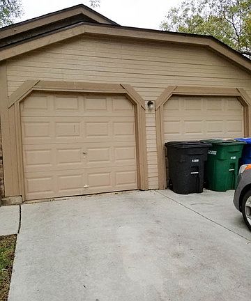 4th image of 9018 Wellesley Manor Dr