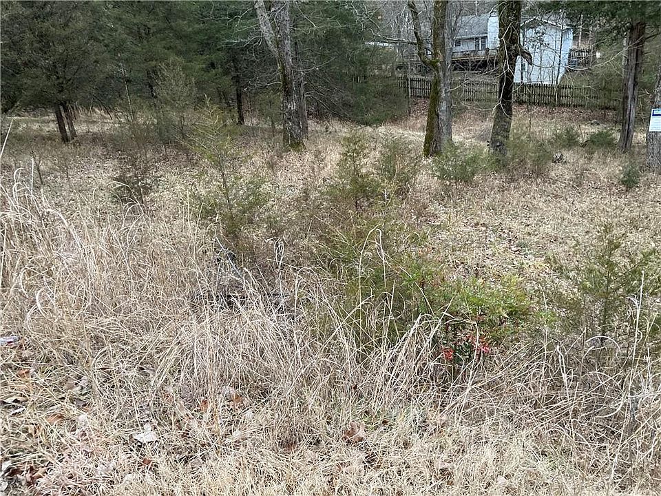 2nd image of Horseshoe Dr