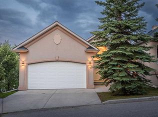 49 W Patina Ter SW, Calgary, AB T3H4M8