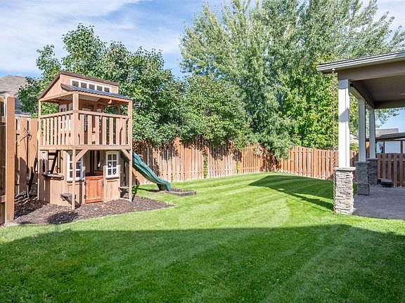 3rd image of 6009 Brusett Dr