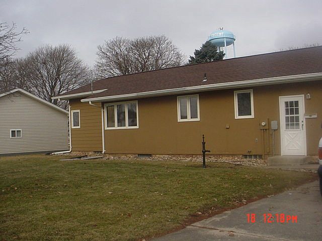 2nd image of 111 Marshall St