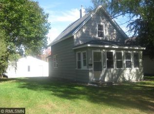 730 3rd Ave SW, Cambridge, MN 55008