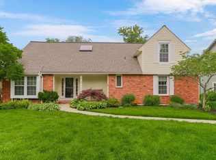 8122 Parkhill Rd, Lenexa, KS 66215
