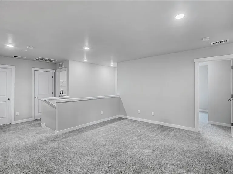 17512 SE 254th St — Photo 27