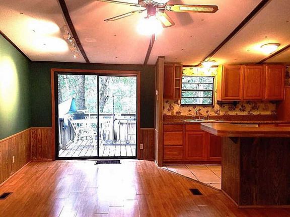 3rd image of 891 Angela Dr
