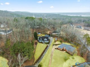 3619 Hualapai Cir, Guntersville, AL 35976