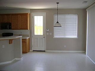 4th image of 1820 Parkside Way