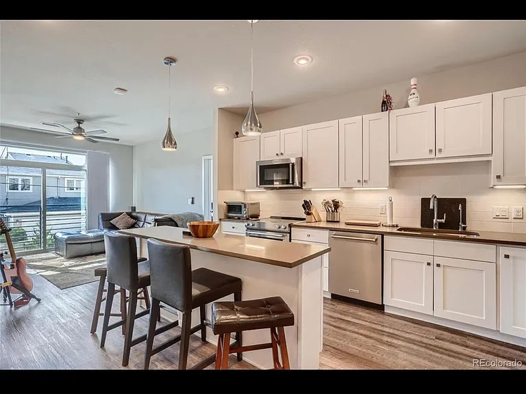 155 S Monaco Street Pkwy #103 — Photo 10