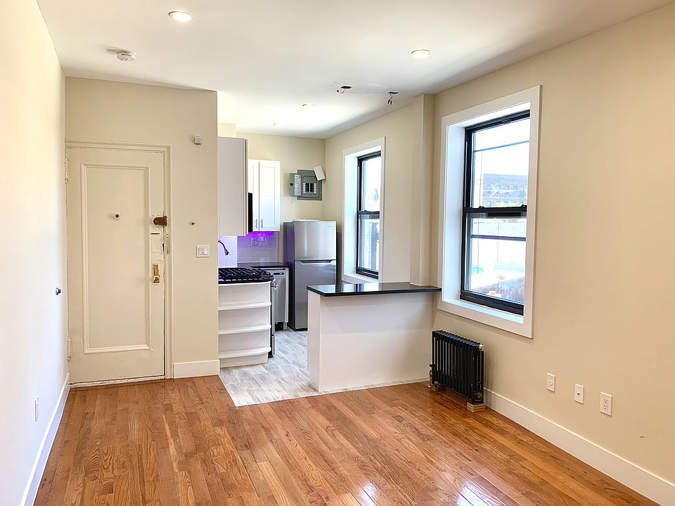 1st image of 41-12 49th St #18