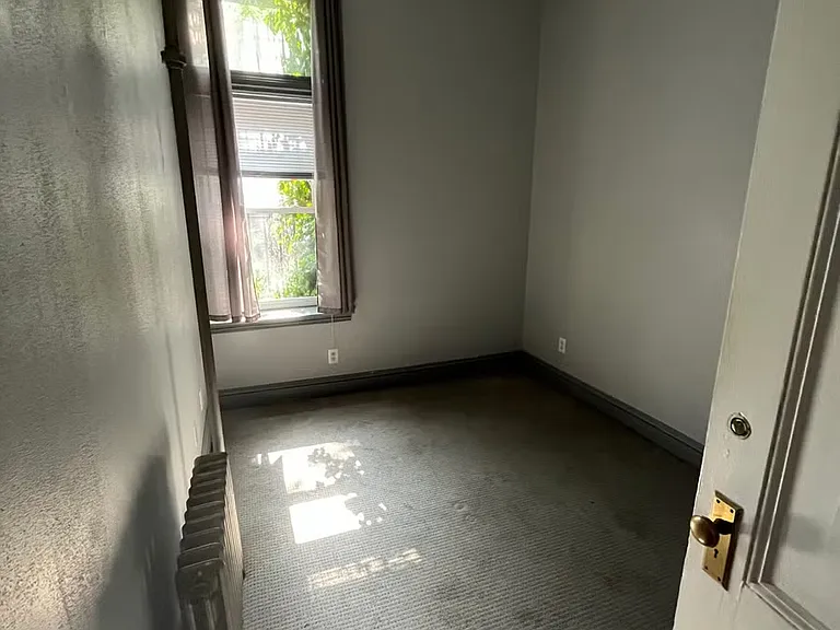 128 Washington St #3F — Photo 2