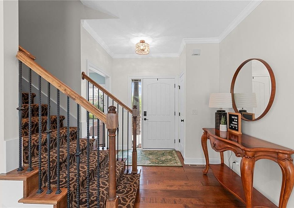 5898 S National Dr, Parkville, MO 64152 | Zillow