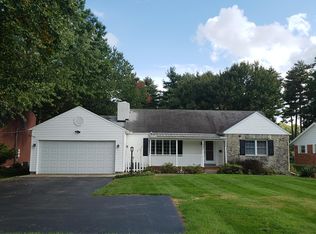 1221 Granville Rd, Newark, OH 43055