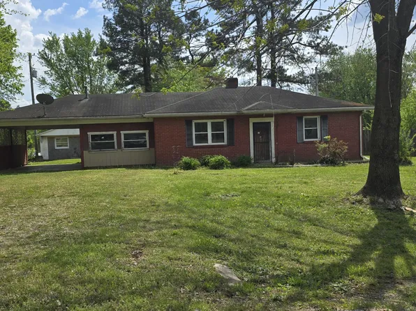 135 Cedar Ln, Mayfield, KY 42066