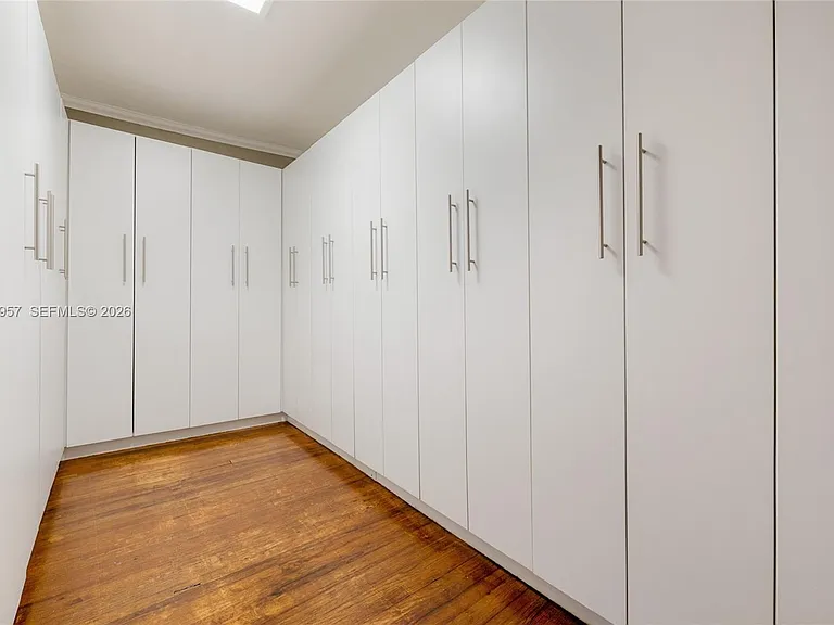 1110 Pizarro St — Photo 12