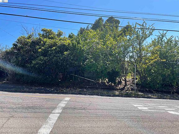 5th image of 770 Walker Ave