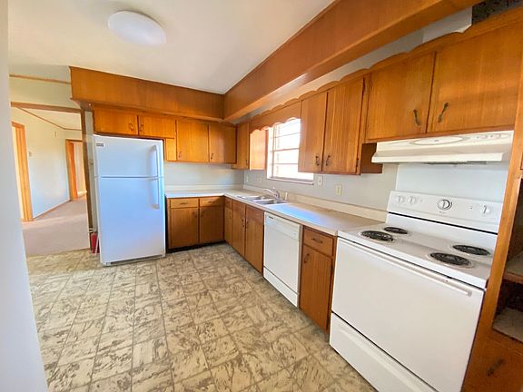 2nd image of 718 Pritchard Dr