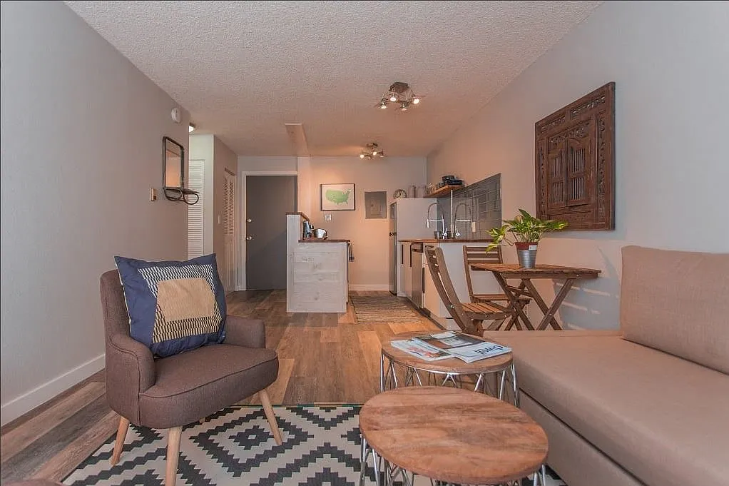 1 bed, 440 sqft, $1,895 — Photo 1