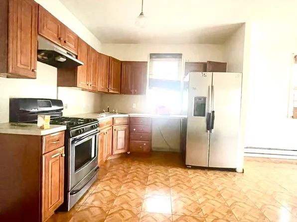 91 Vermont Street image 5 of 14