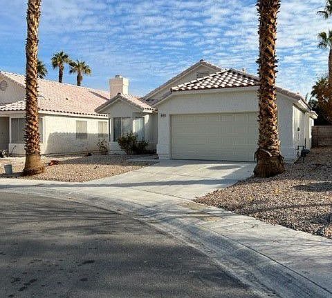 3rd image of 4404 Norte Cir