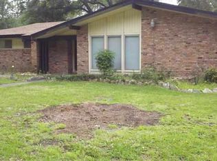 3111 Lay Ave, Groves, TX 77619