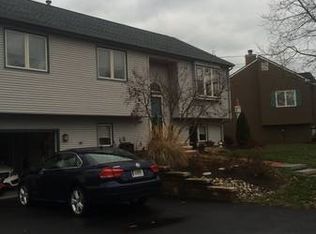 93 Zachariah Pl, Warwick, RI 02889