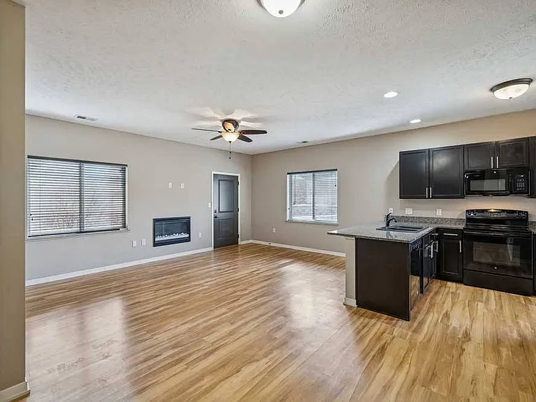 North Pointe Villas — Photo 256