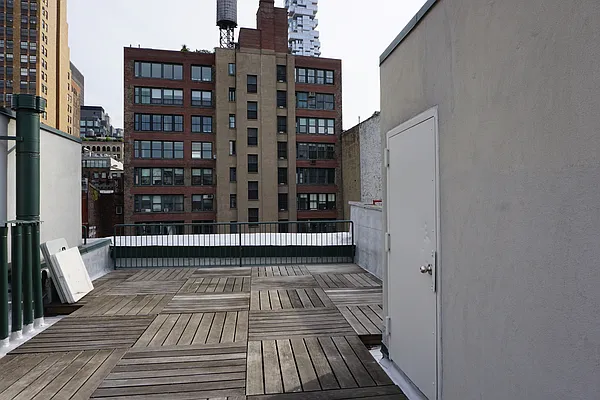 Rented by Compass | media 66