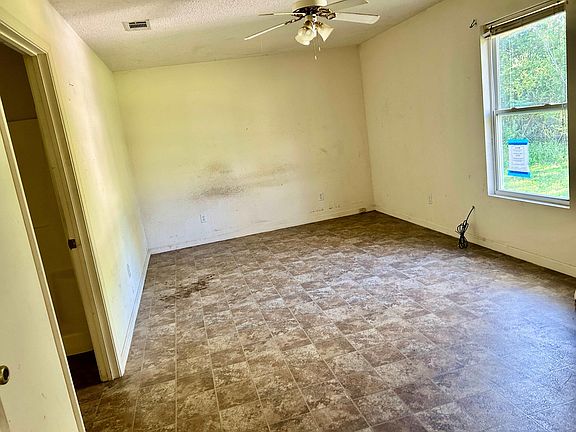 4th image of 1074 Tindell St